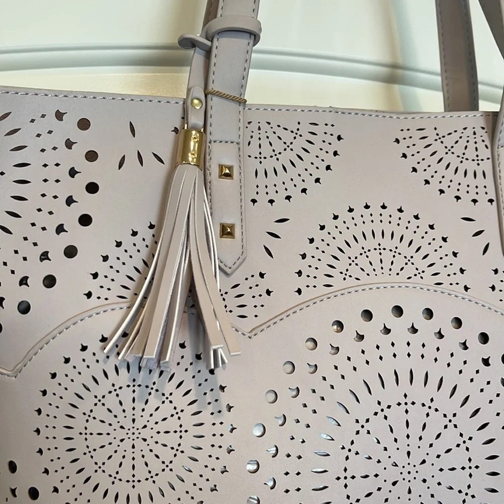 🎈MIZTIQUE Designer Collection Bag-In-Bag tote - Taupe - Perfect Summer Tote!